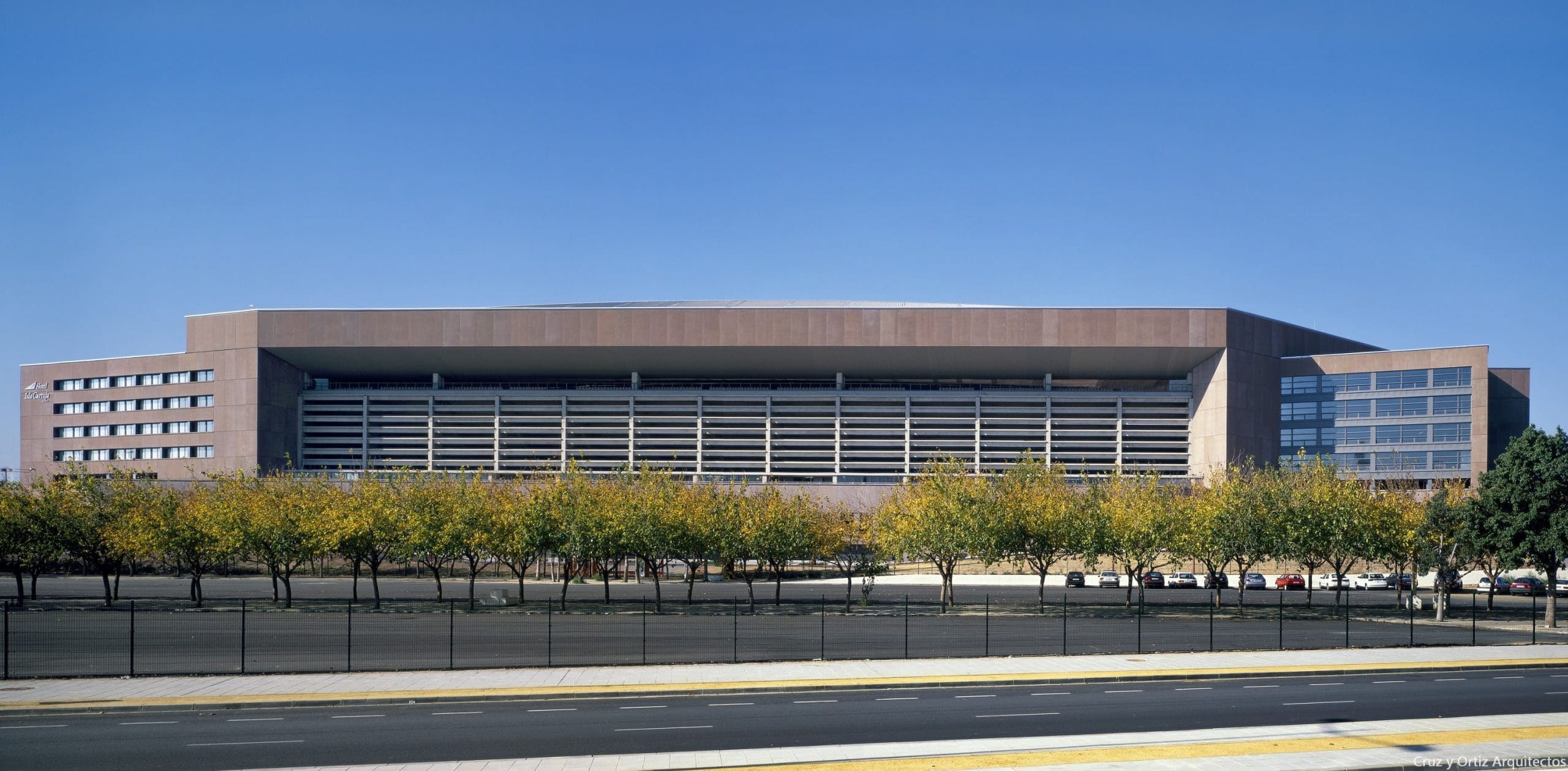 Das Olympiastadion von Sevilla ist Austragungsort der EM 2021 und löst damit Bilbao ab. Das steht seit Ende April diesen Jahres fest.