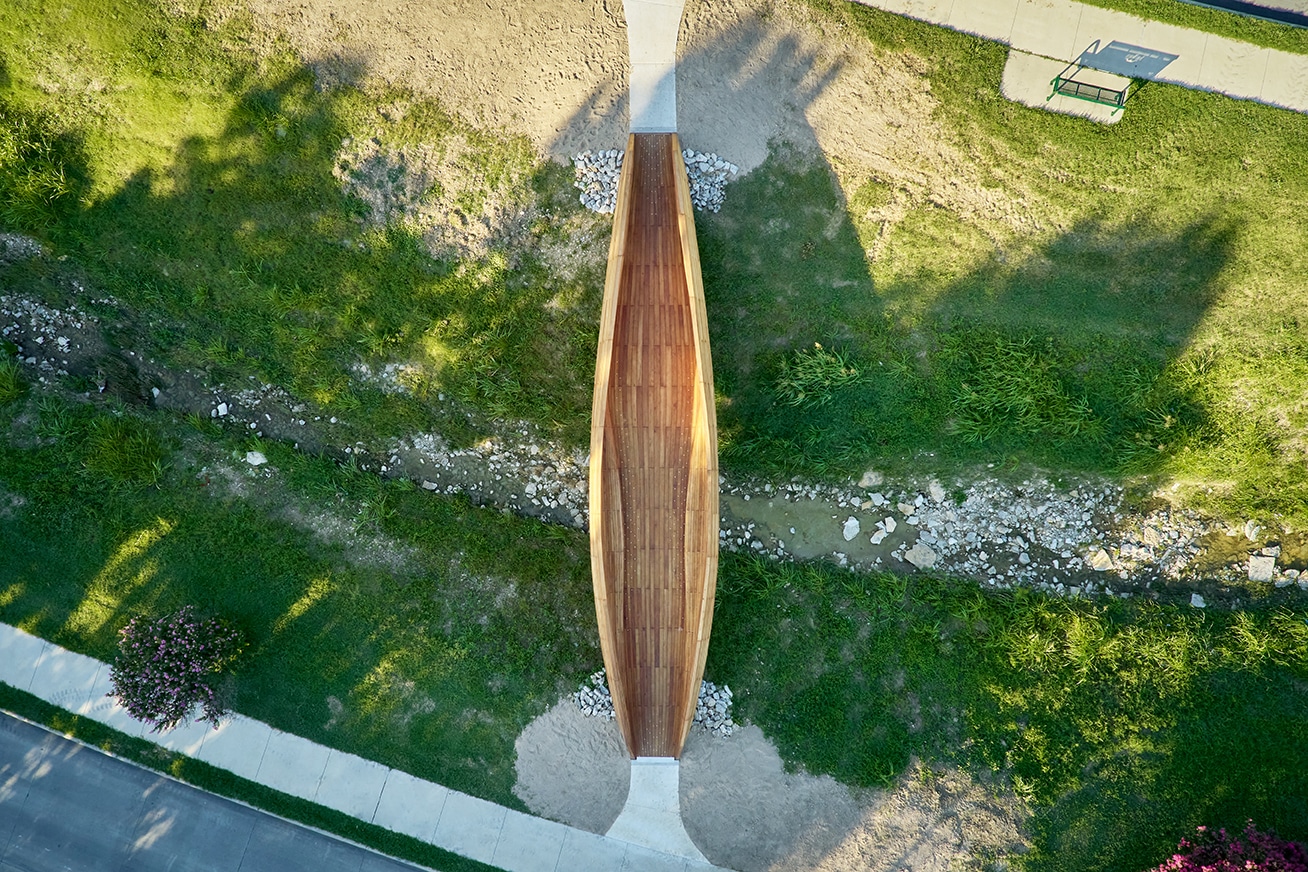 Luftaufnahme des Projekts „Drift“. Erkennbar wird die bauchige Form des Bauwerks.