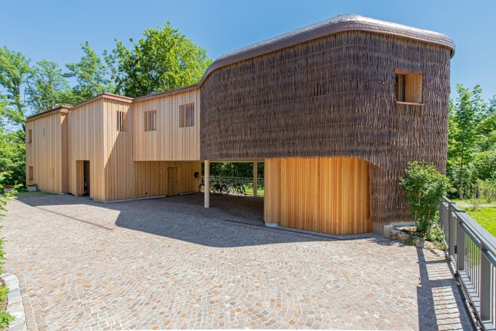 Das Waldhaus in Rosenheim ist das neuste Projekt von Anna Heringer und Martin Rauch (Foto: Achim Graf/RoSana OHG)