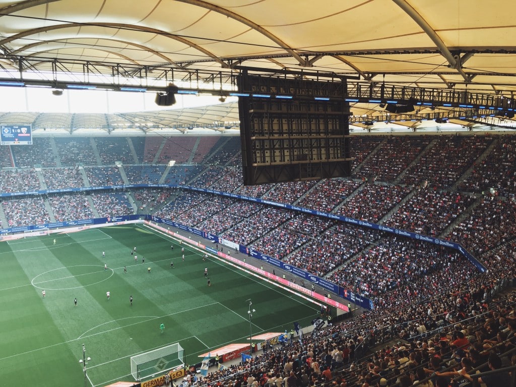 Das Hamburger Volksparkstadion soll Austragungsort der EM 2024 sein. Foto: Robert Bye via Unsplash