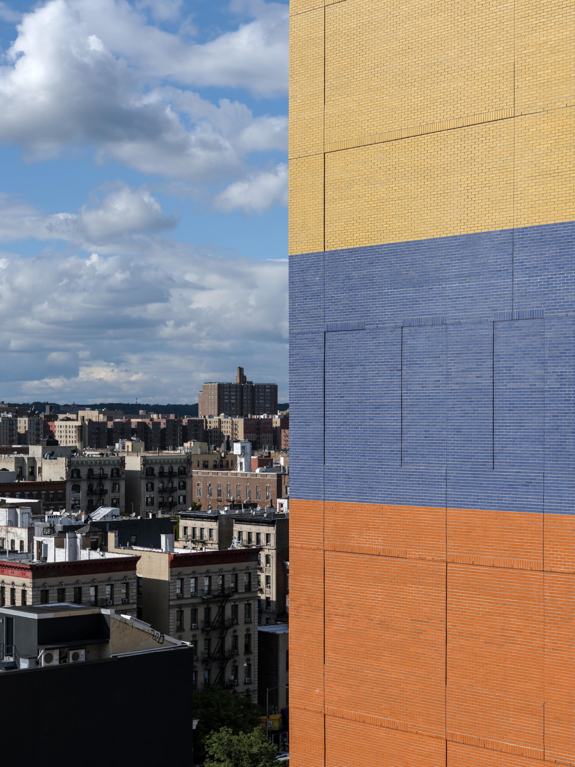 Das Radio Hotel und Tower von MVRDV ergänzt die Skyline von Upper Manhattan, New York ohne die Nachbarschaft zu vernachlässigen. Foto: © Ossip van Duivenbode