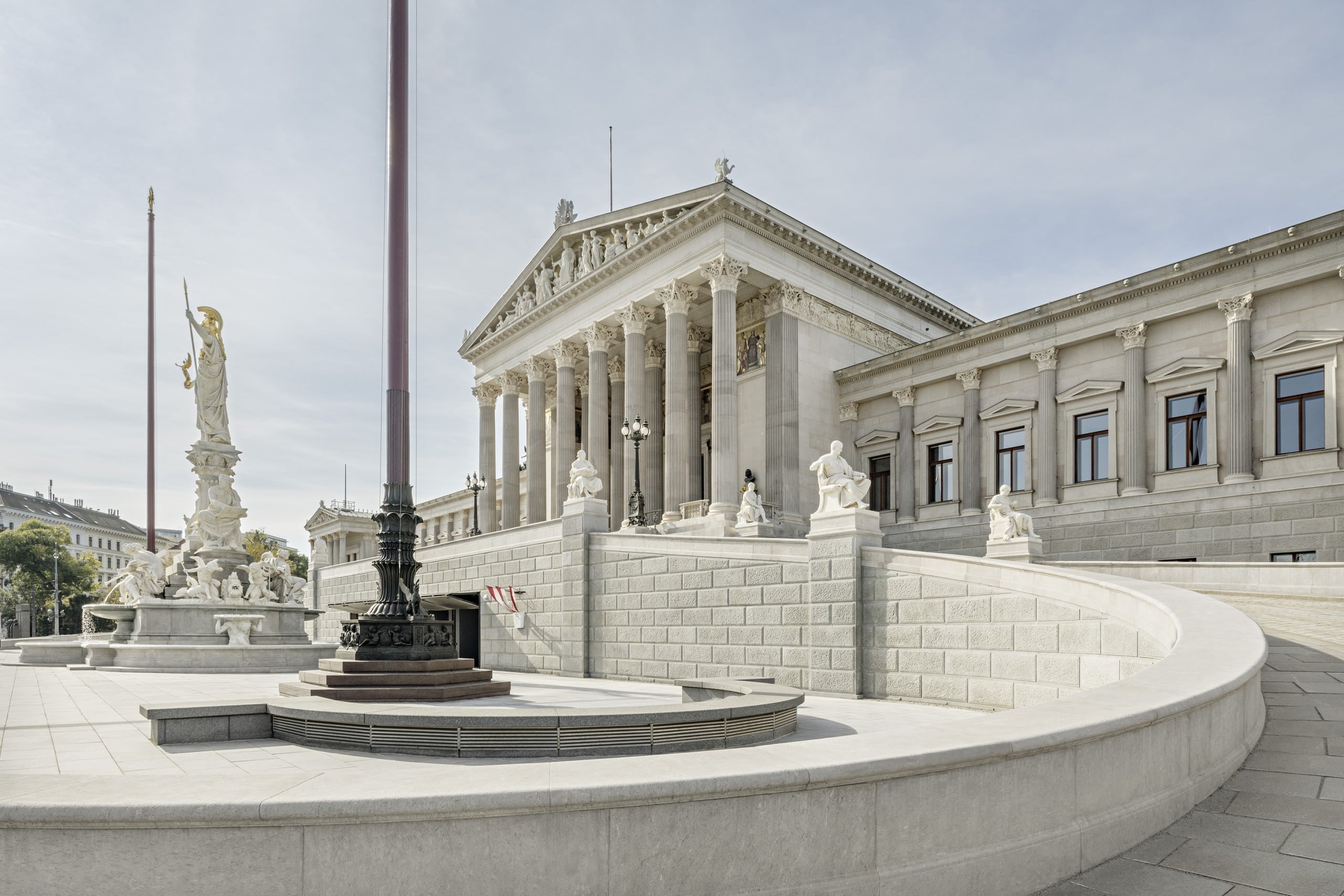 Das renovierte Parlament Wien öffnet seine Pforten nun für alle. Die neue Ausstellung „Demokratikum“ soll Demokratie erklären. Foto: Marcus Sies