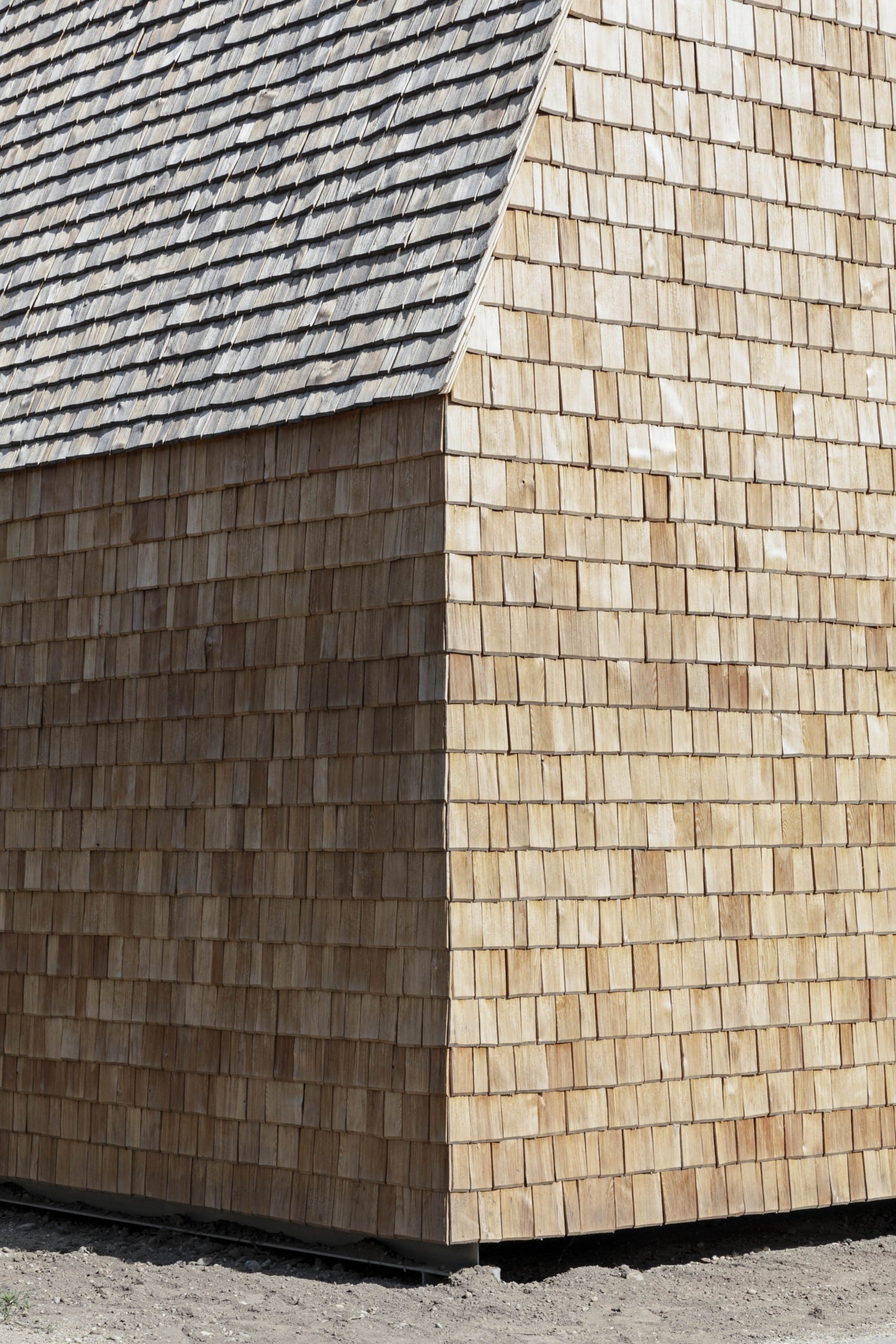 Das „tiny timber house“ ist ein Design-to-build-Projekt, das Architektur-Studierende des KIT auf dem Campingplatz Karlsruhe-Durlach realisiert haben. Foto: Christoph Engel