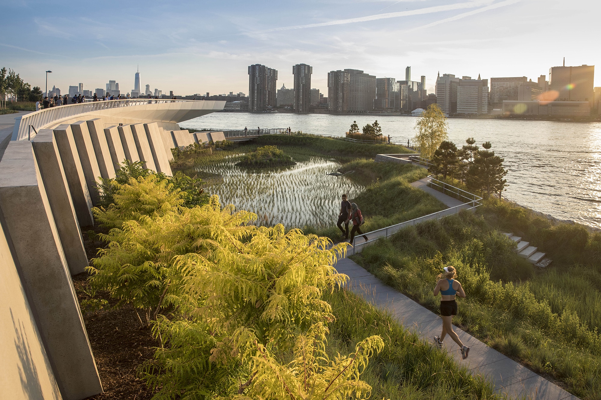 Sozial, divers, nachhaltig: Die Ausstellung „Architecture Now“ im MOMA zeigt zwölf aktuelle Architektur-Projekte in New York. Foto: Lloyd/SWA, SWA/Balsley und WEISS/MANFREDI