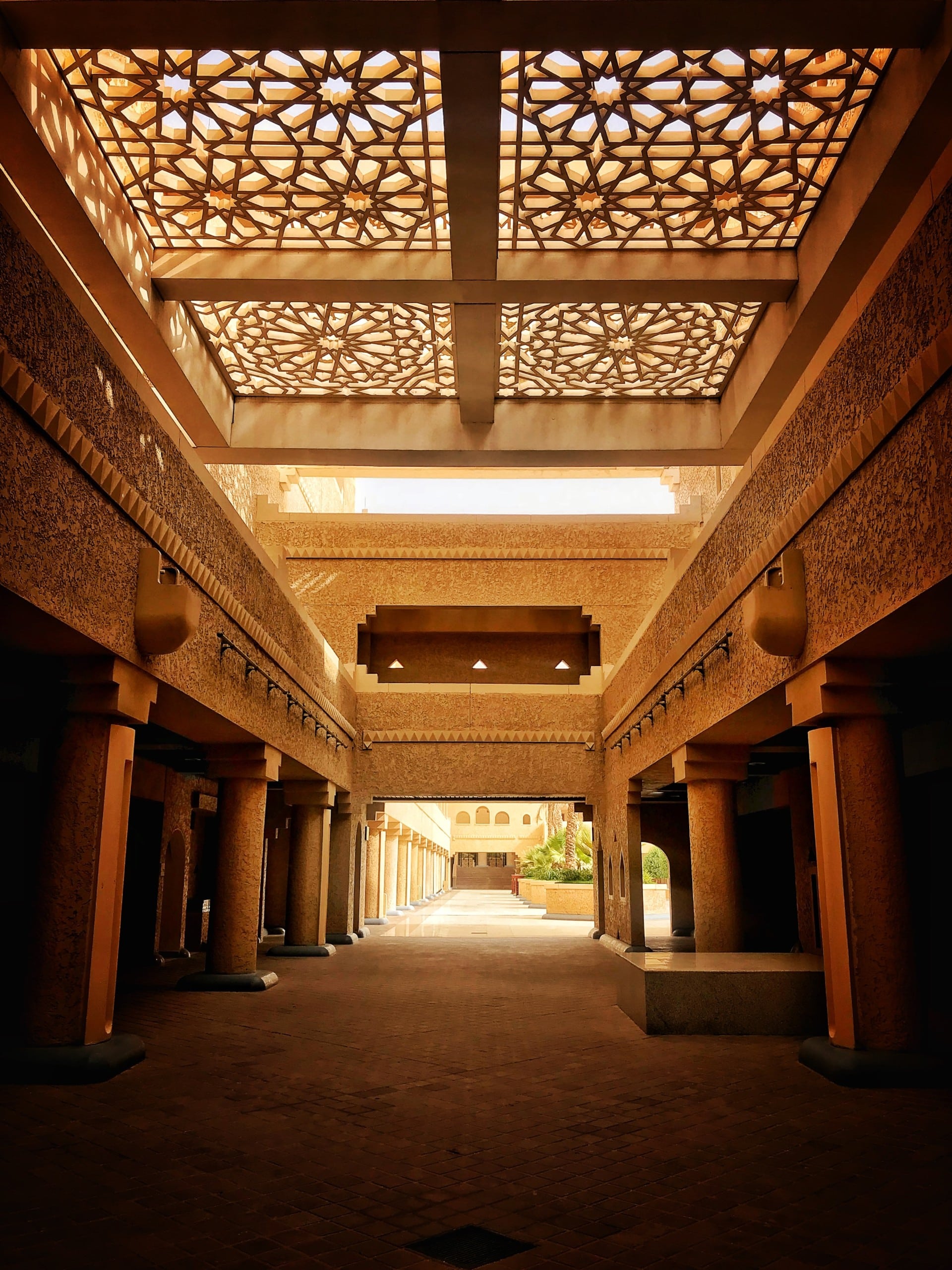 Beispiel für den Najdi-Architekturstil, der typisch für Saudi-Arabien ist. Bildquelle: Unsplash