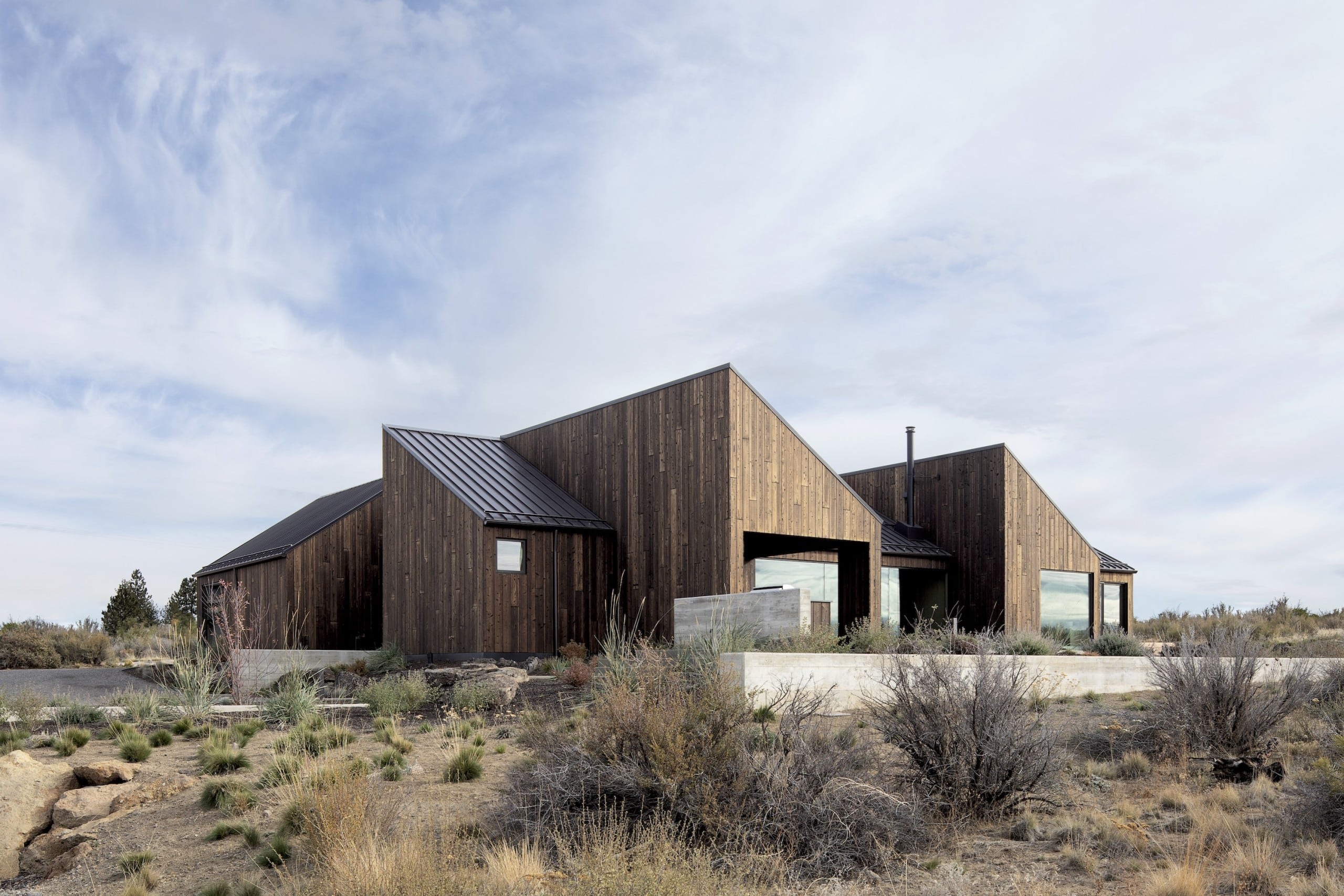 Das Octothorpe House überzeugt nicht nur mit einem außergewöhnlichen Grundriss, sondern auch durch die nachhaltige CLT-Bauweise. Foto: © Jeremy Bitterman