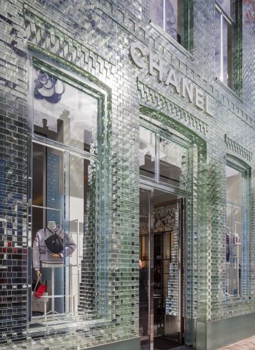 Crystal_House_Amsterdam_Chanel Store